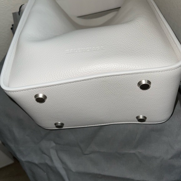 BALENCIAGA North-South tote bag -Grey - Picture 4 of 9